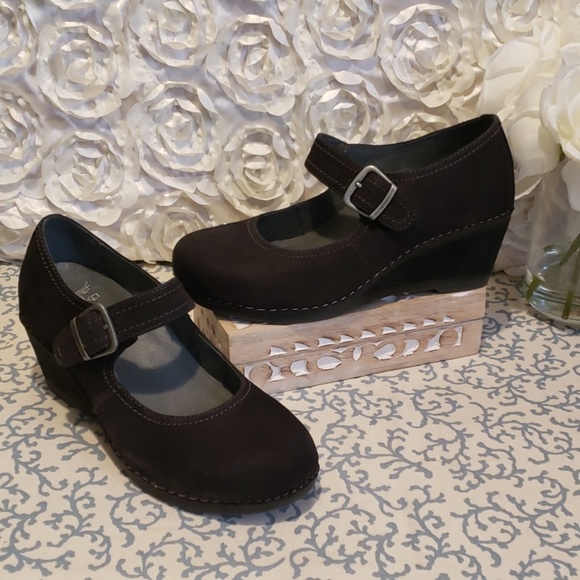 dansko sandra mary jane wedge black